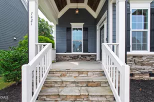 7421 Stonehenge Farm Ln, Raleigh, NC 27613 - Photo 2