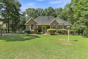348 Doe Run Dr, Sanford, NC 27330 - Photo 4