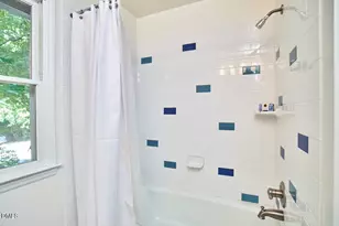 105 Westbury Ct, Chapel Hill, NC 27516 - Photo 34
