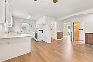 206 W Woodall St, Benson, NC 27504 - Photo 10