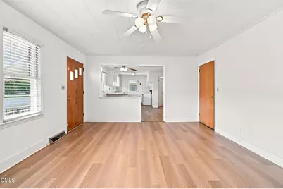 206 W Woodall Street, Benson, NC 27504 - Photo 8
