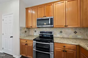 101 Palmwood Ct, Cary, NC 27519 - Photo 24