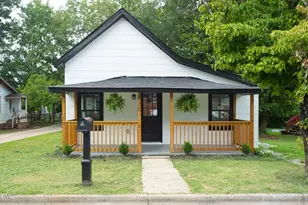 630 E Pine Ave, Wake Forest, NC 27587 - Photo 1