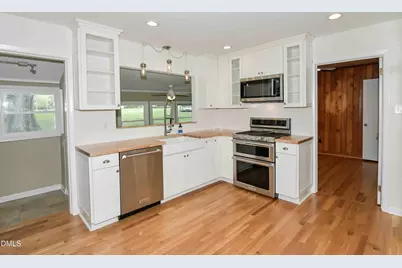 6121 Yates Mill Pond Road, Raleigh, NC 27606 - Photo 6