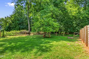 212 W Hl Ave S, Hillsborough, NC 27278 - Photo 30