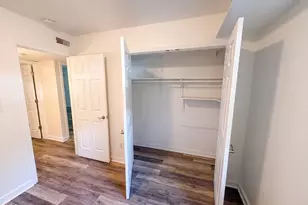 7040 Longstreet Dr, Raleigh, NC 27615 - Photo 14