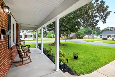511 N Raiford Street, Selma, NC 27576 - Photo 4