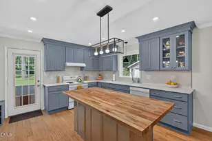 606 Crestview Dr, Durham, NC 27712 - Photo 12