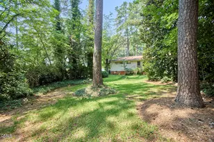3409 Cherry Ln, Raleigh, NC 27607 - Photo 32