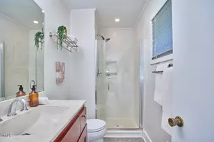 3409 Cherry Ln, Raleigh, NC 27607 - Photo 24