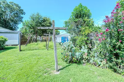 306 S Brevard Street, Selma, NC 27576 - Photo 22