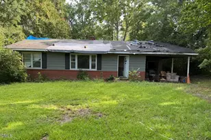 342 E Hamer St, Coats, NC 27521 - Photo 1