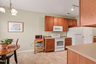 1005 Gold Circle, Mebane, NC 27302 - Photo 10
