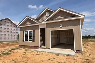 121 Longfield Ct, Dunn, NC 28334 - Photo 1