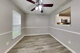 1829 Elkpark Dr, Raleigh, NC 27610 - Photo 2