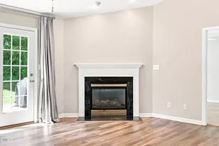 3027 Maple Ave, Burlington, NC 27215 - Photo 6