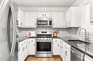 3027 Maple Ave, Burlington, NC 27215 - Photo 10