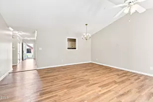 3027 Maple Ave, Burlington, NC 27215 - Photo 8