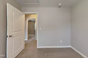 427 Randolph Dr, Clayton, NC 27520 - Photo 10