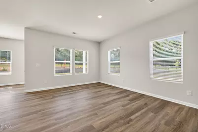 410 Barrington Key, Zebulon, NC 27597 - Photo 4