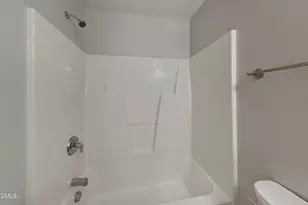 910 Statler Dr, Durham, NC 27703 - Photo 14