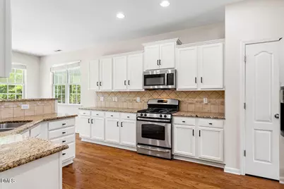 453 Sandy Whispers Place, Cary, NC 27519 - Photo 6