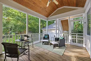 100 Harvest Ct, Carrboro, NC 27510 - Photo 14
