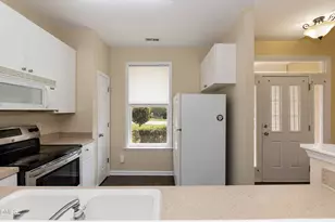 241 Stansbury Ln, Clayton, NC 27527 - Photo 16