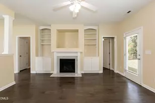 241 Stansbury Ln, Clayton, NC 27527 - Photo 2