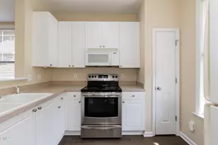 241 Stansbury Ln, Clayton, NC 27527 - Photo 14