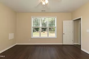 241 Stansbury Ln, Clayton, NC 27527 - Photo 4