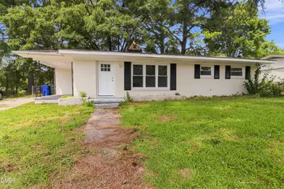 605 Sunnyside Lane W, Wilson, NC 27893 - Photo 1