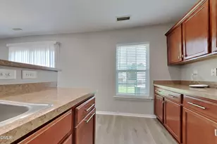 514 Kerriann Ln, Clayton, NC 27520 - Photo 6