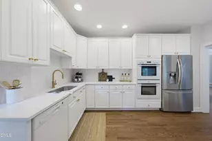 106 Debrock Ct, Cary, NC 27519 - Photo 18