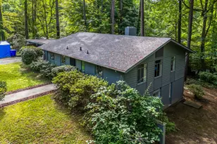 425 Brookside Dr, Chapel Hill, NC 27516 - Photo 46
