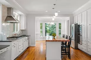 305 Wyndham Dr, Chapel Hill, NC 27516 - Photo 24