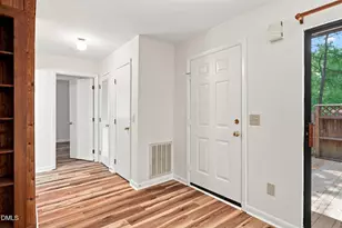 400 Summerwalk Cir, Chapel Hill, NC 27517 - Photo 8
