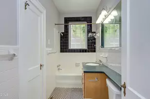 1925 Alexander Rd, Raleigh, NC 27608 - Photo 20