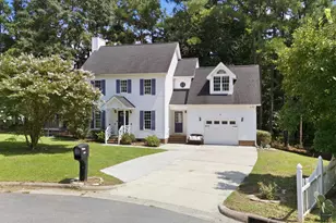 109 Holly Point Pl, Clayton, NC 27520 - Photo 4
