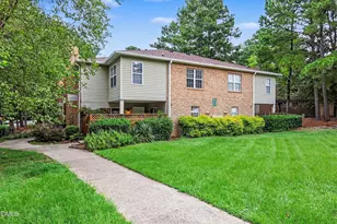 434 Summerwalk Cir, Chapel Hill, NC 27517 - Photo 2