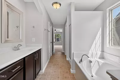 512 Stapleford Lane, Fuquay-Varina, NC 27526 - Photo 24