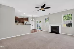 512 Stapleford Ln, Fuquay-Varina, NC 27526 - Photo 4