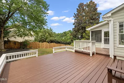 100 Robbins Reef Way, Cary, NC 27513 - Photo 2