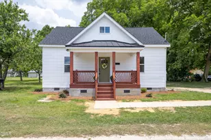 309 Stetson St, Clinton, NC 28328 - Photo 1