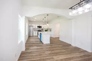 309 Stetson St, Clinton, NC 28328 - Photo 10
