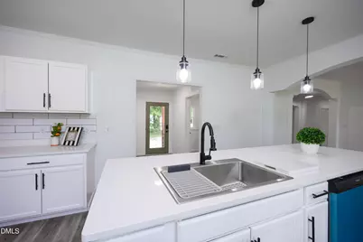 309 Stetson Street, Clinton, NC 28328 - Photo 8