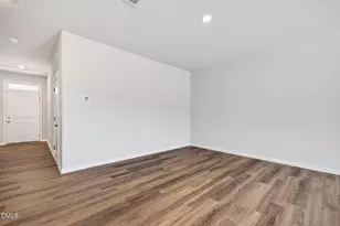 3318 Bailey Lk Dr, Fuquay-Varina, NC 27526 - Photo 4
