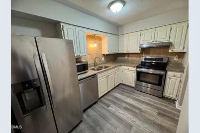 533 Pine Ridge Place, Raleigh, NC 27609 - Photo 2