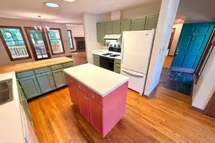 6 Burnwood Pl, Chapel Hill, NC 27517 - Photo 8