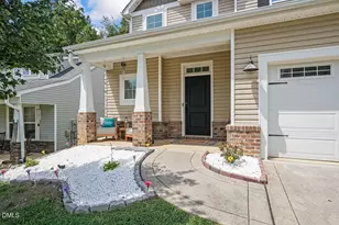 423 Summerwind Plantation Dr, Garner, NC 27529 - Photo 2